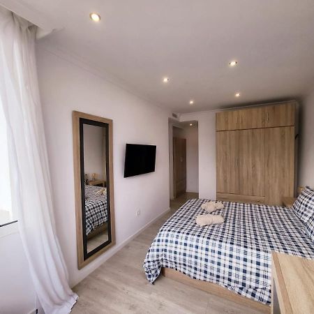 Stylish 3 Bedroom Penthouse In Marbella Centre With Large Pool Close To The Beach Exteriör bild