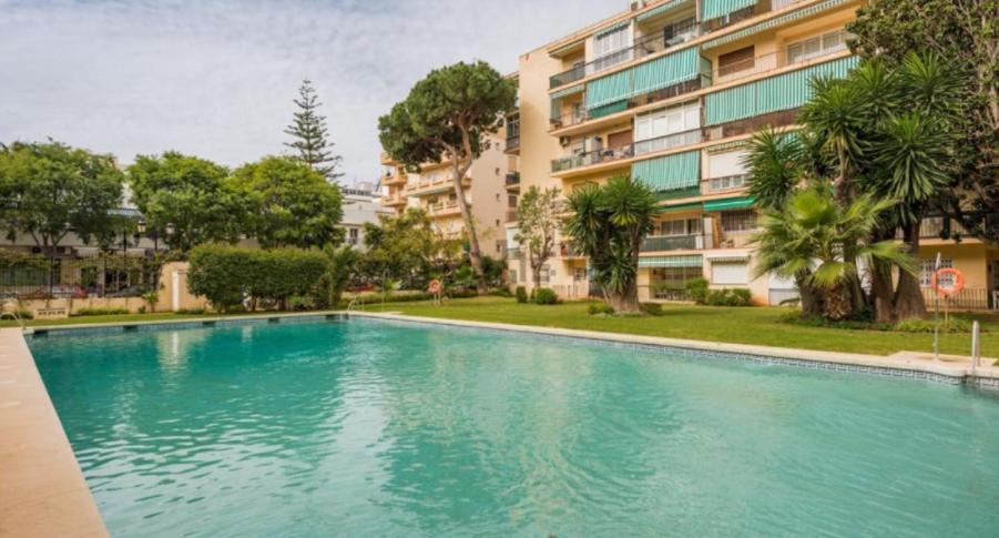 Stylish 3 Bedroom Penthouse In Marbella Centre With Large Pool Close To The Beach Exteriör bild